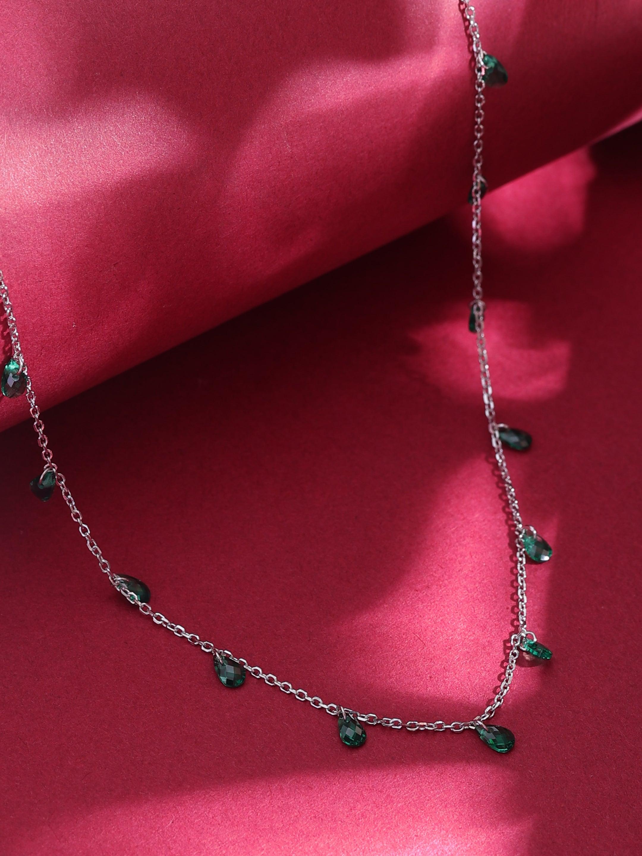 silver shy Delicate Pearl Necklace