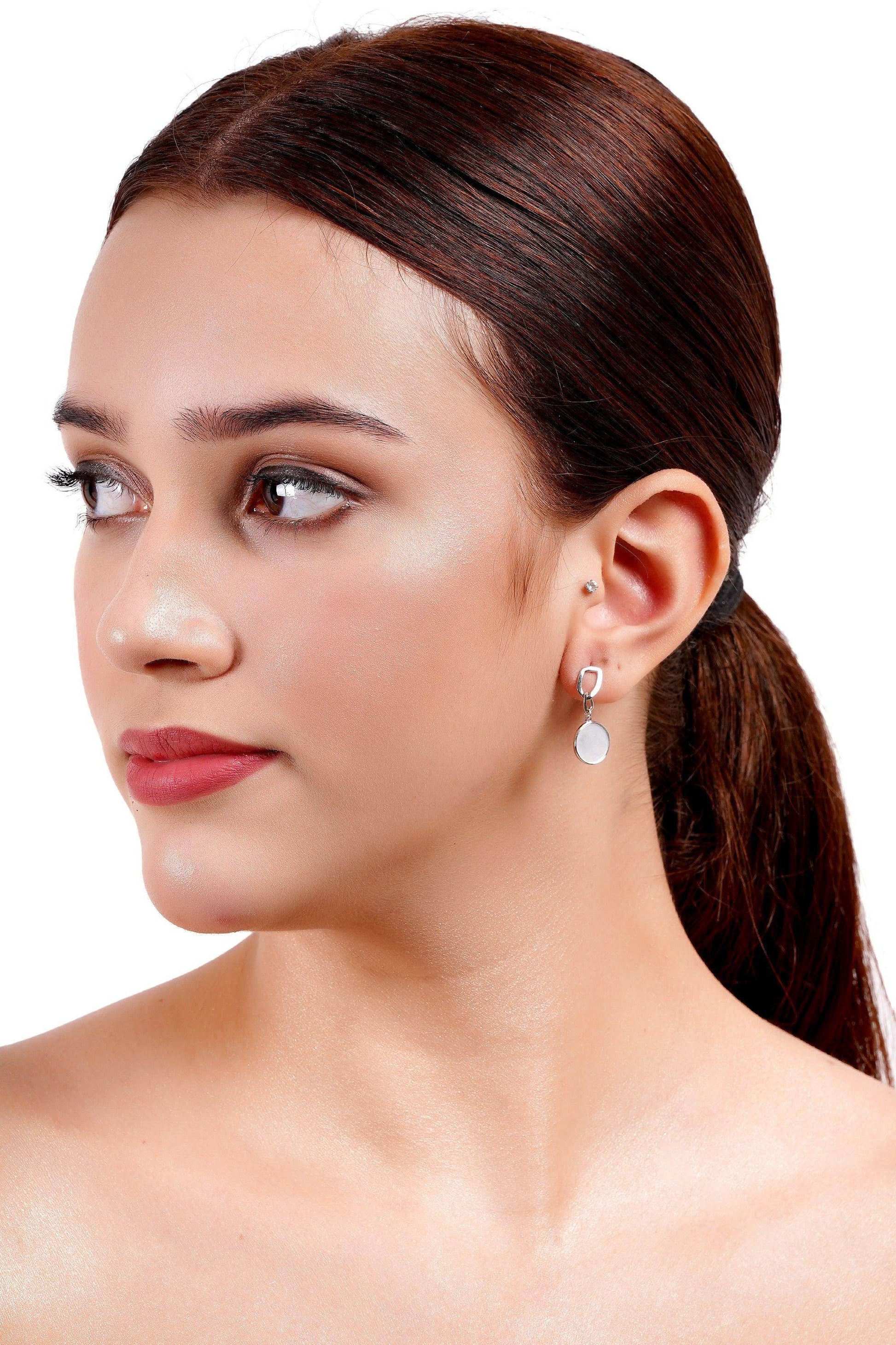 Elegant Hoop Earrings - SAAAR Jewellery