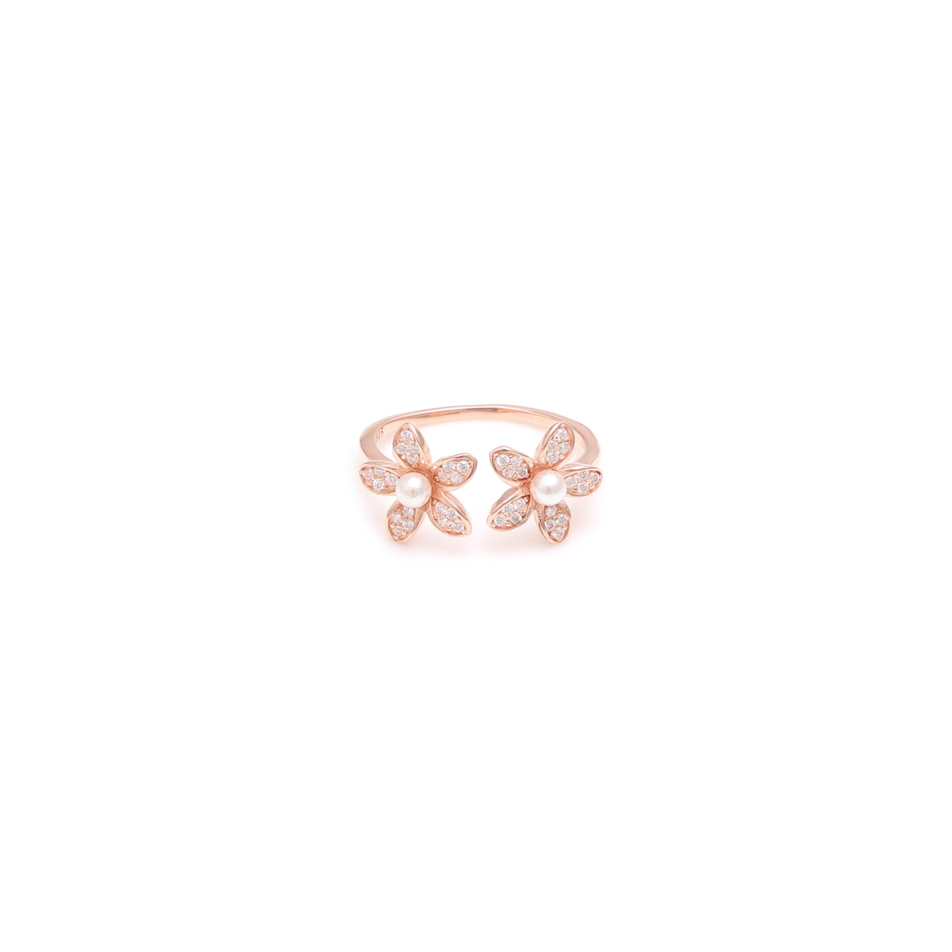 Chic Circles – 33 silver rings that redefine minimal elegance. - SAAAR Jewellery