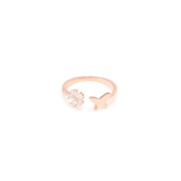 Circle of Glamour – Let your style shine with these dazzling rings.