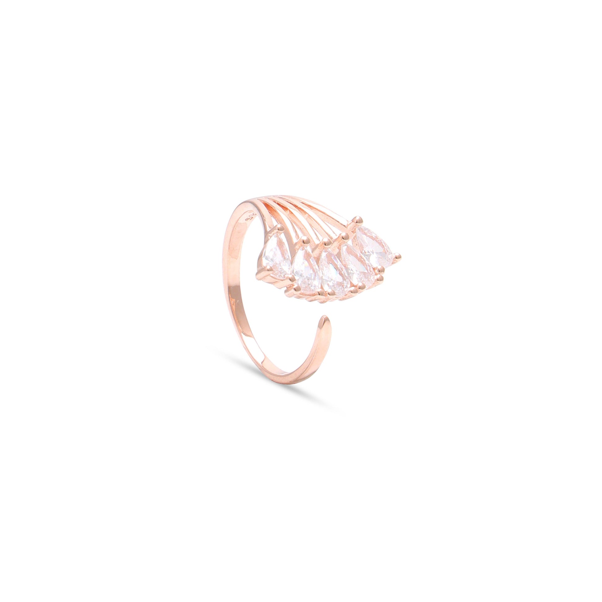 Shimmer & Shine – 33 rings to elevate your look to the next level. - SAAAR Jewellery