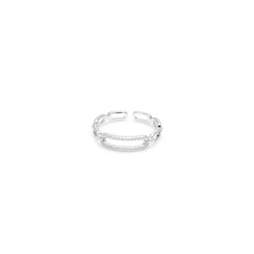 Endless Shine – 33 rings to add a touch of silver magic to your day.