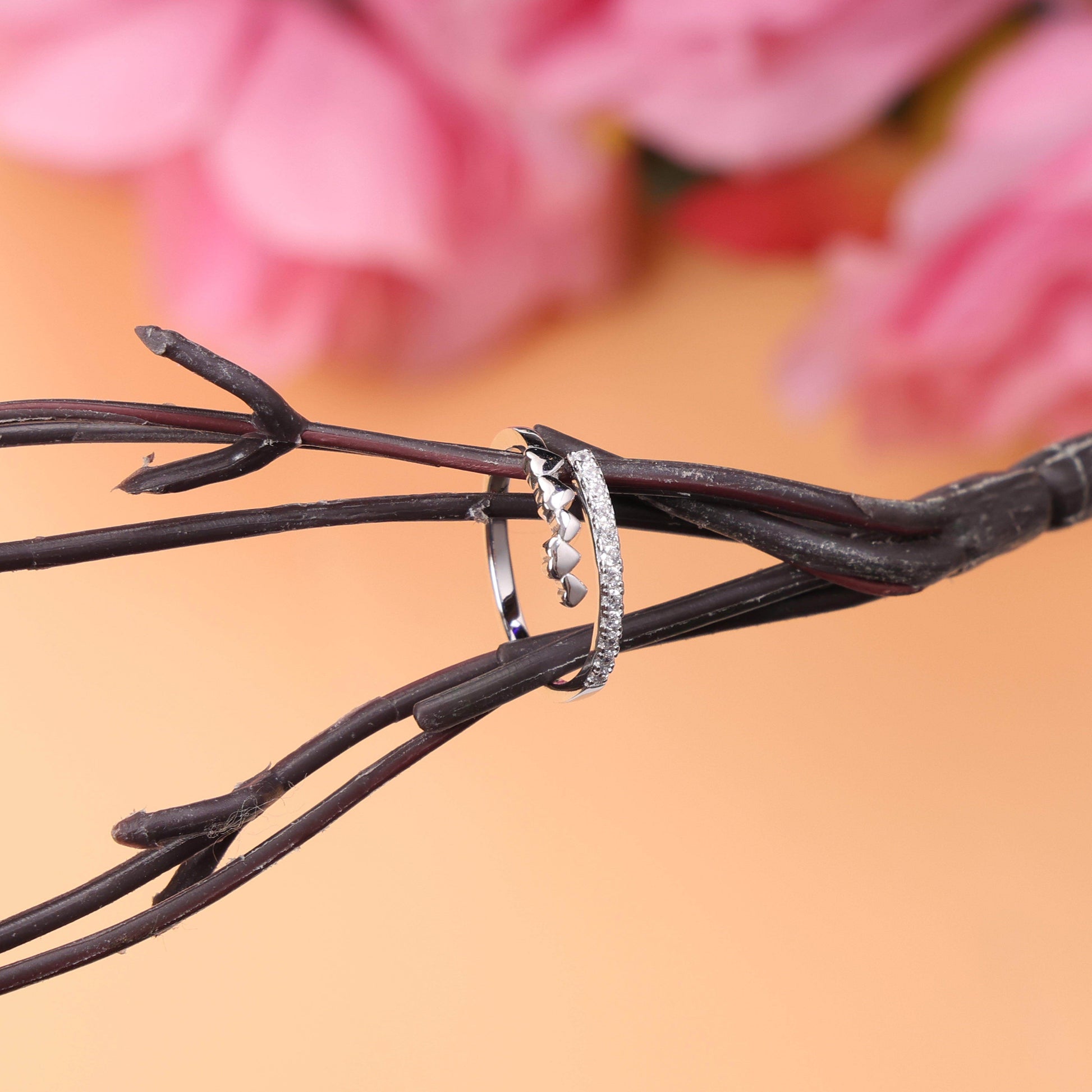 Timeless Twirls – Wrap your fingers in the elegance of silver. - SAAAR Jewellery