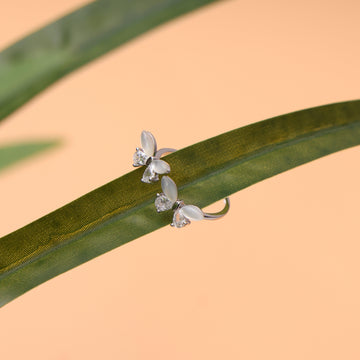 Delicate Circles – Rings that speak of beauty in every detail.