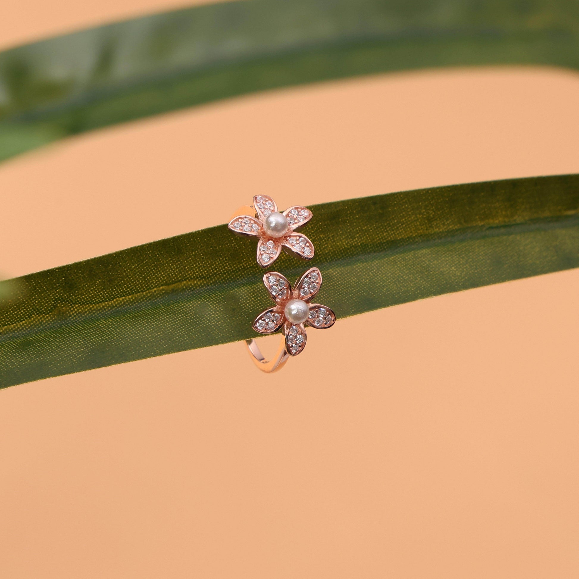 Chic Circles – 33 silver rings that redefine minimal elegance. - SAAAR Jewellery