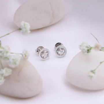Shimmer & Shine – Catch the light, capture attention.